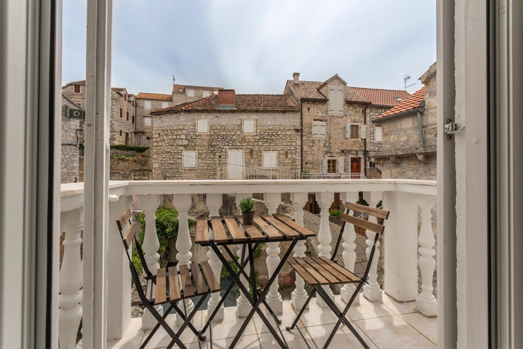 Riva Apartments Villa Thalia - Milna, Brac Milna  Exterior photo