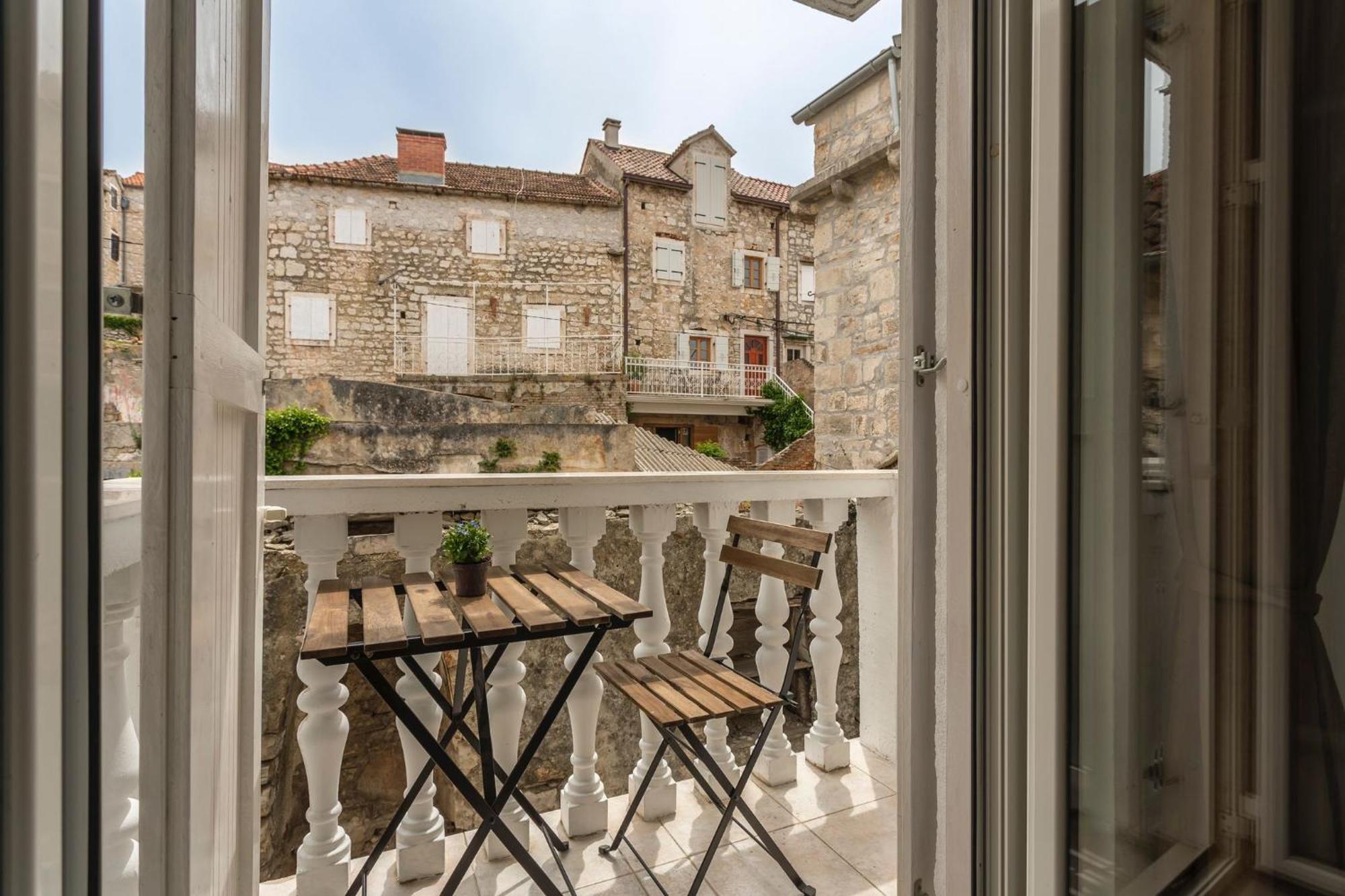 Riva Apartments Villa Thalia - Milna, Brac Milna  Exterior photo